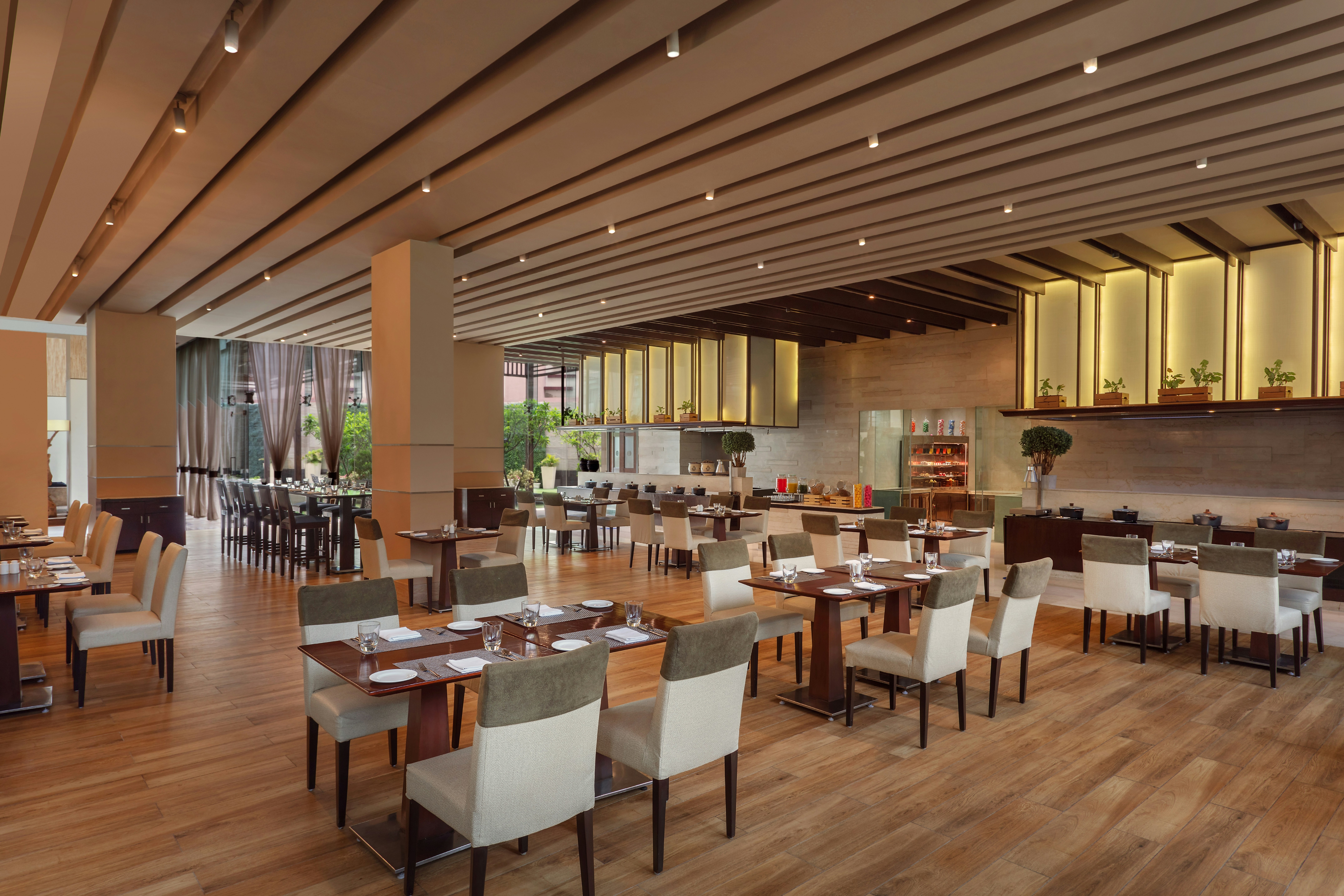 DoubleTree by Hilton Gurugram Baani Square 34/47