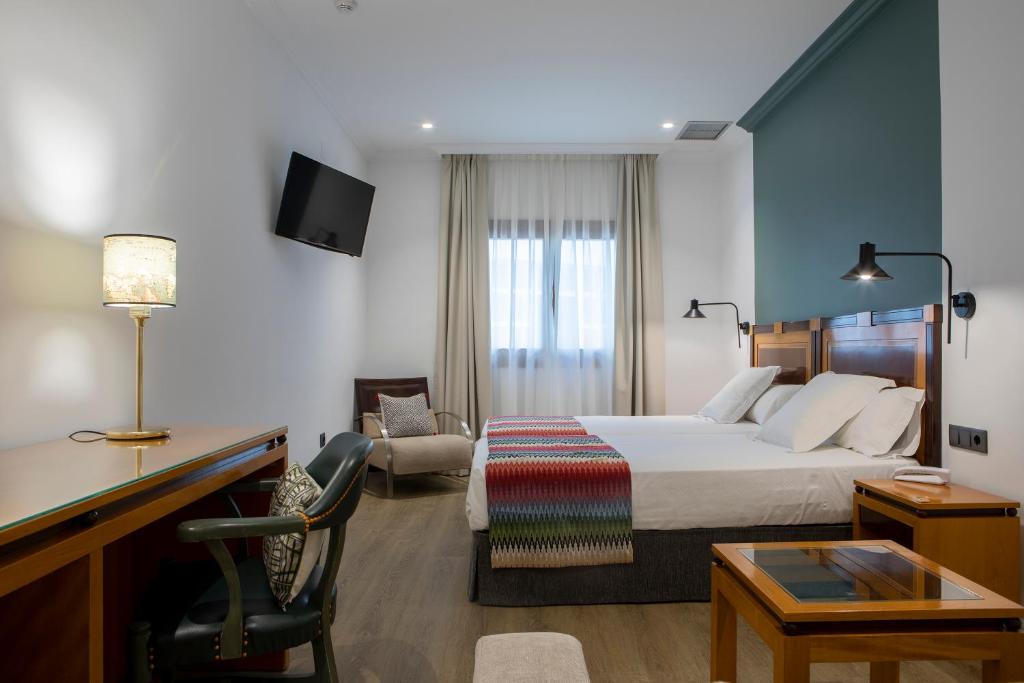 Don Curro Hotel 19/46