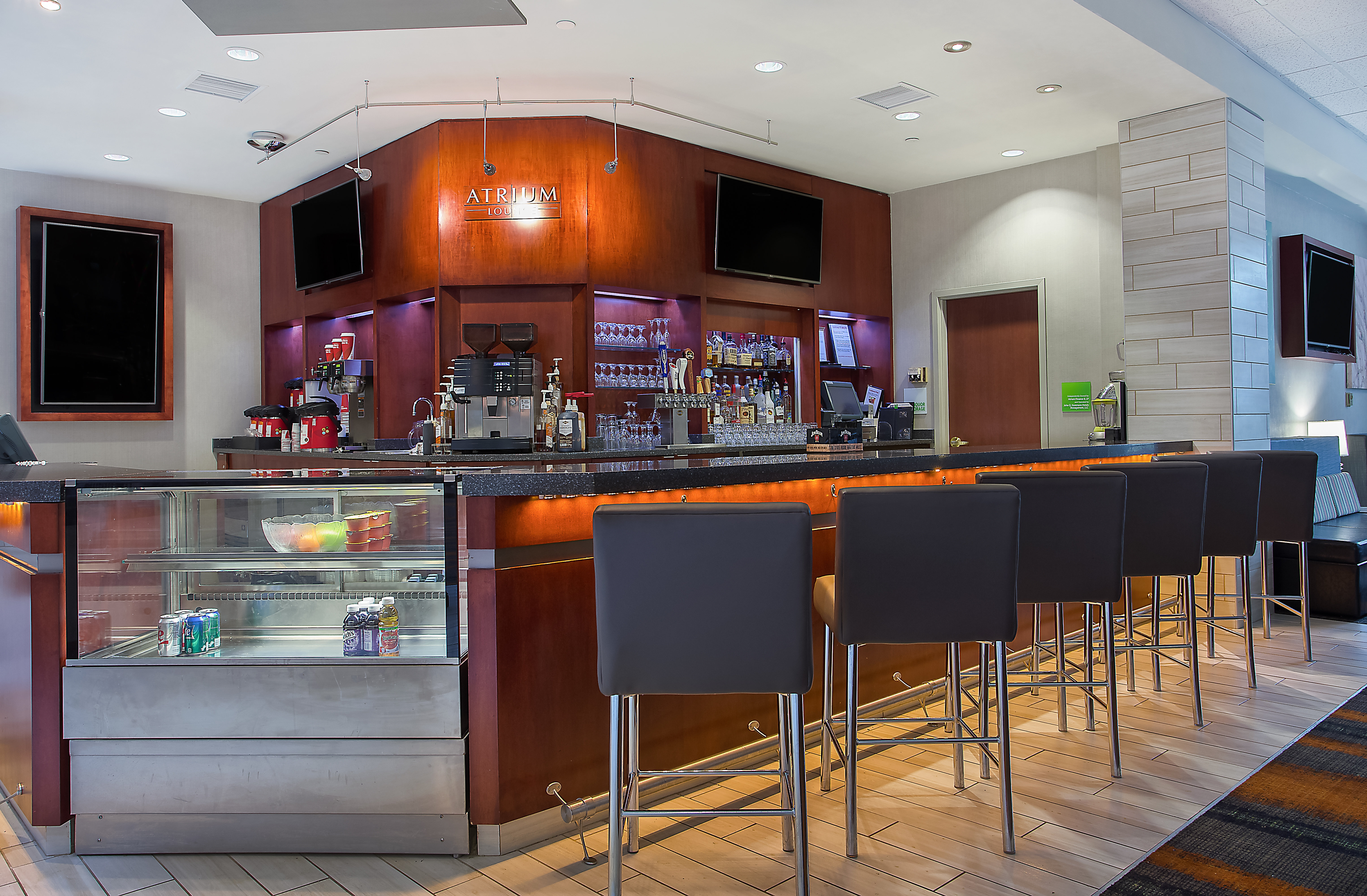 Holiday Inn University Plaza-Bowling Green 54/71