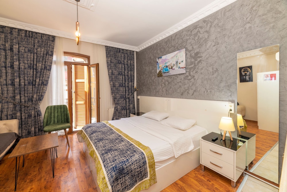 Opera House Hotel 29/64