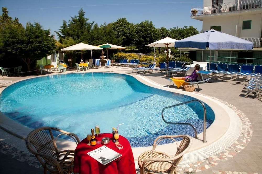 Hotel Carmencita 44/52