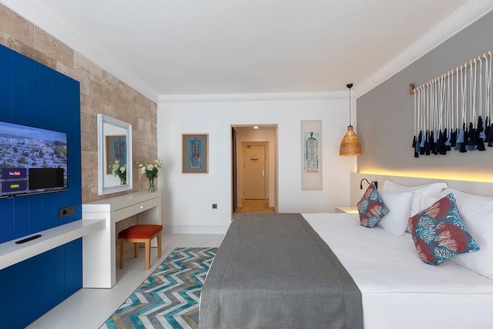 Standard, King Bed