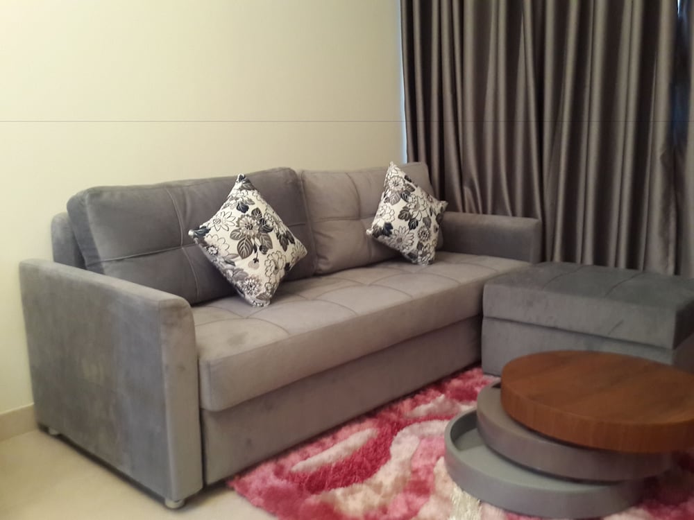 COVENTINA LAKE SUITES 43/65