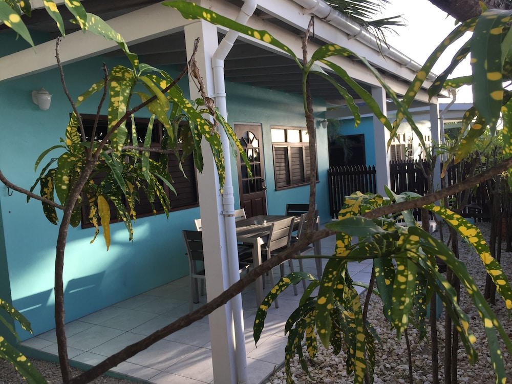 BUCCANEER BEACH CLUB 58/71