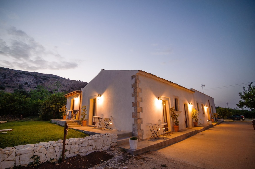 Agriturismo Alle Riserve Cavagrande酒店(Agriturismo Alle Riserve Cavagrande) 图片1