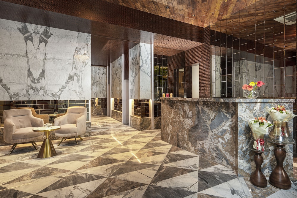 Lobby at Ginger Mumbai Goregaon, MUMBAI