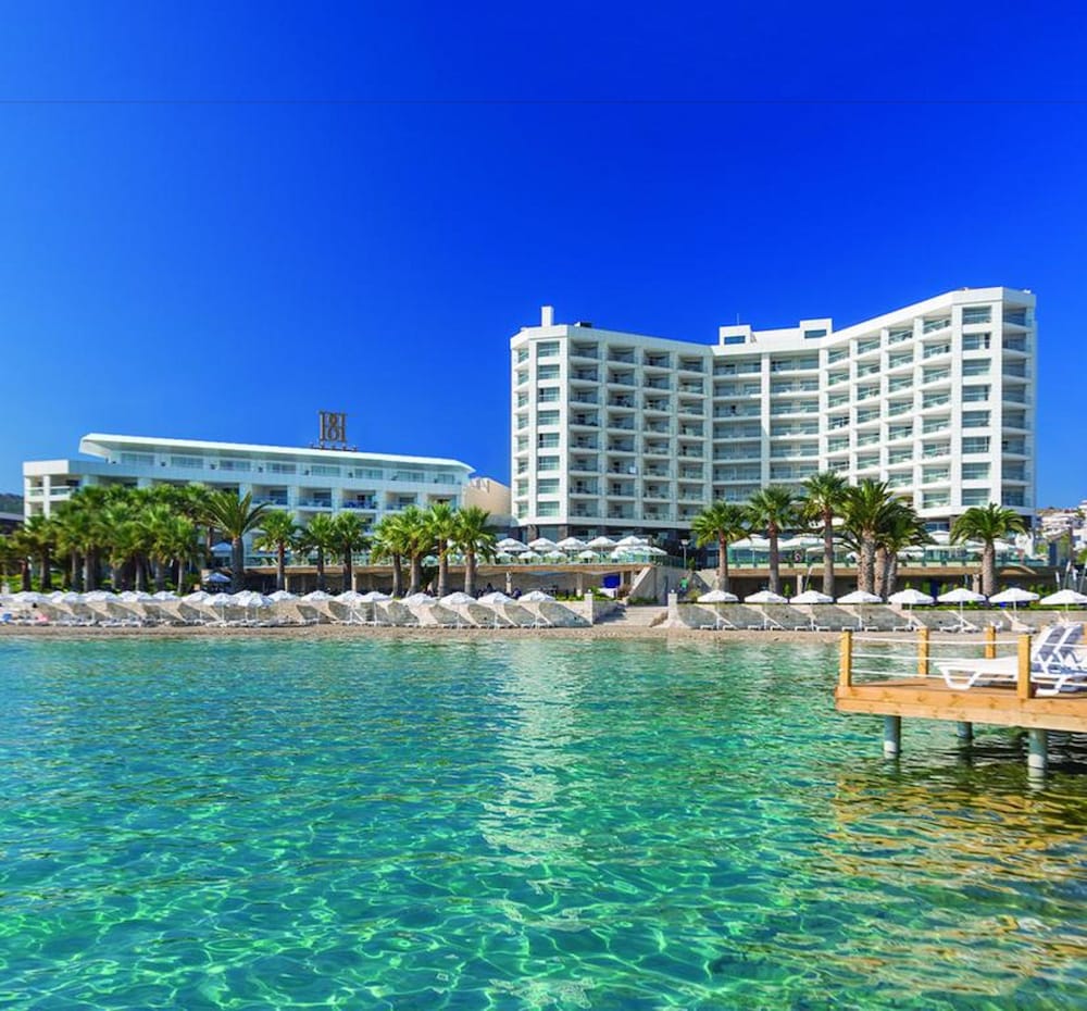 Boyalik Beach Hotel and Spa Thermal Resort 66/68