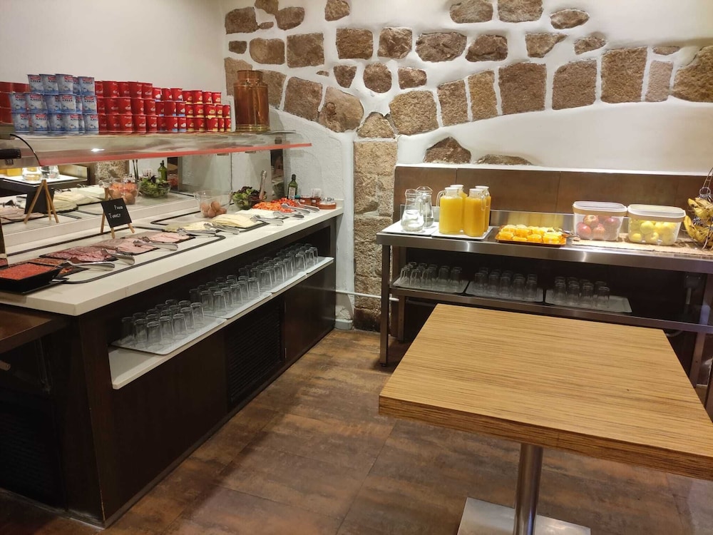 Hostal Fernando 46/55