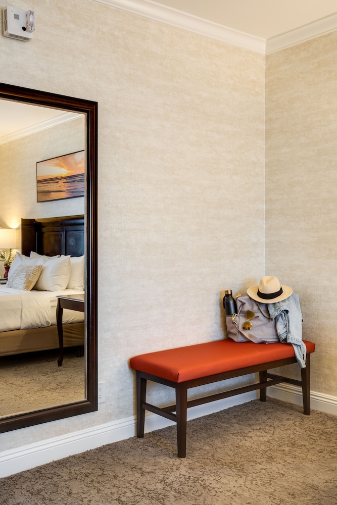 Ayres Hotel Suites Costa Mesa Newport Beach 24/50
