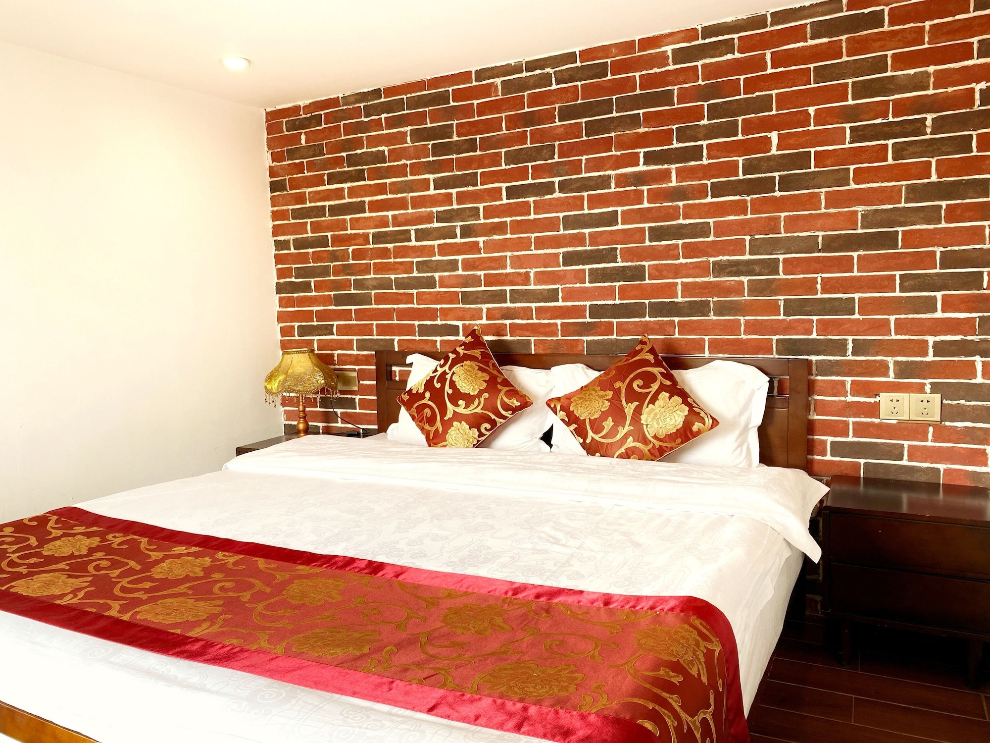2 Bedrooms, Inland, Suite, 1 Queen and 2 Double Beds