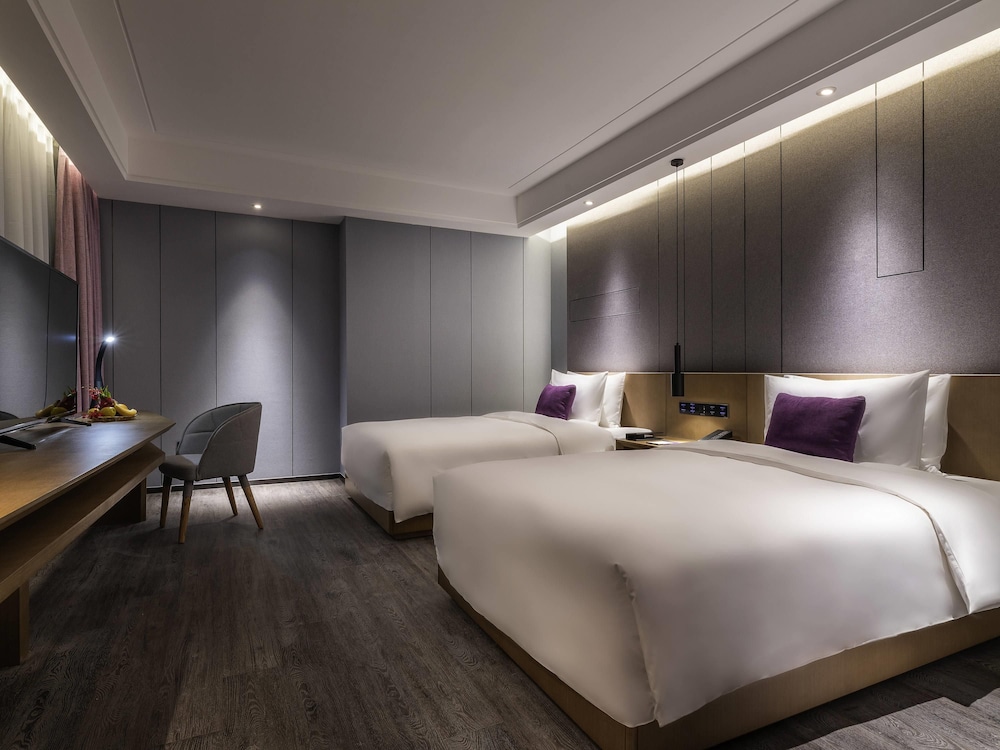 Mercure Kunshan MIXC Hi-tech 20/56