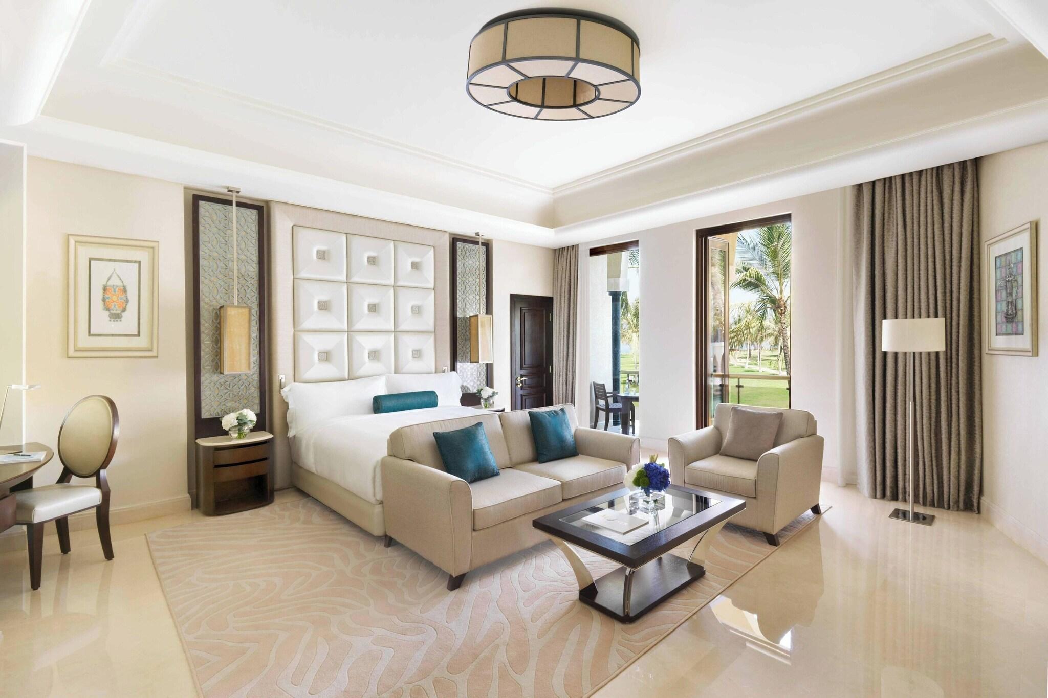 Junior Suite, King Bed, Resort View