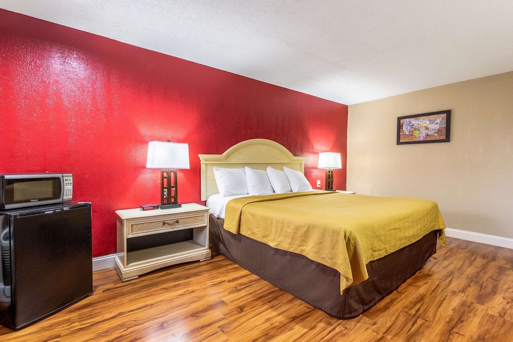 Econo Lodge Berea 21/37