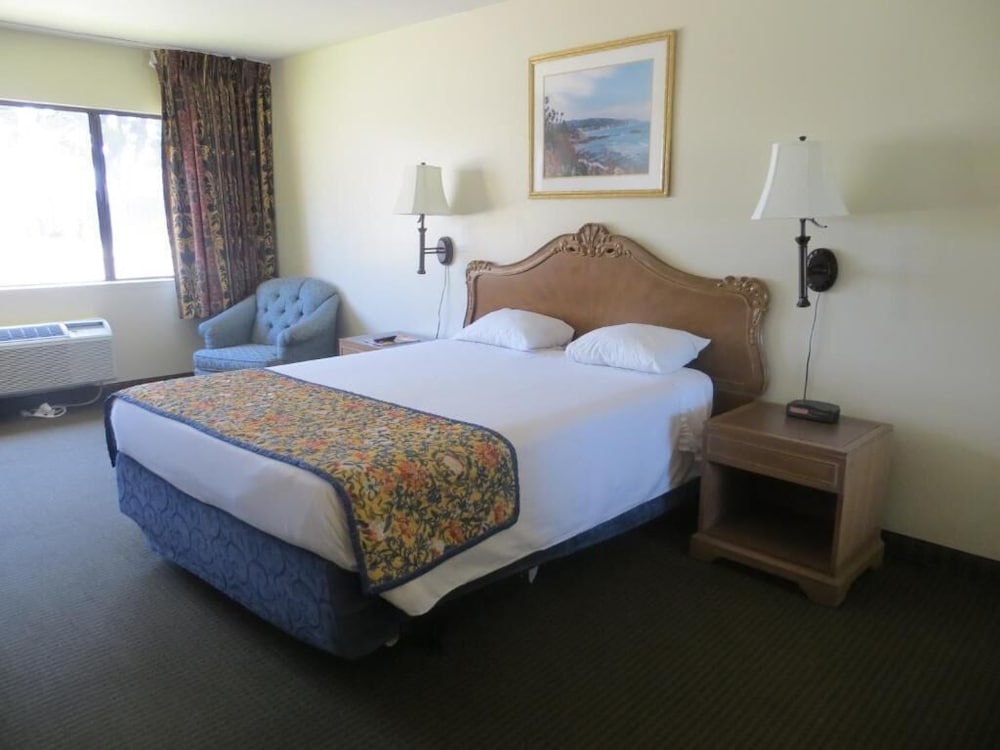 Portside Inn & Suites 23/58