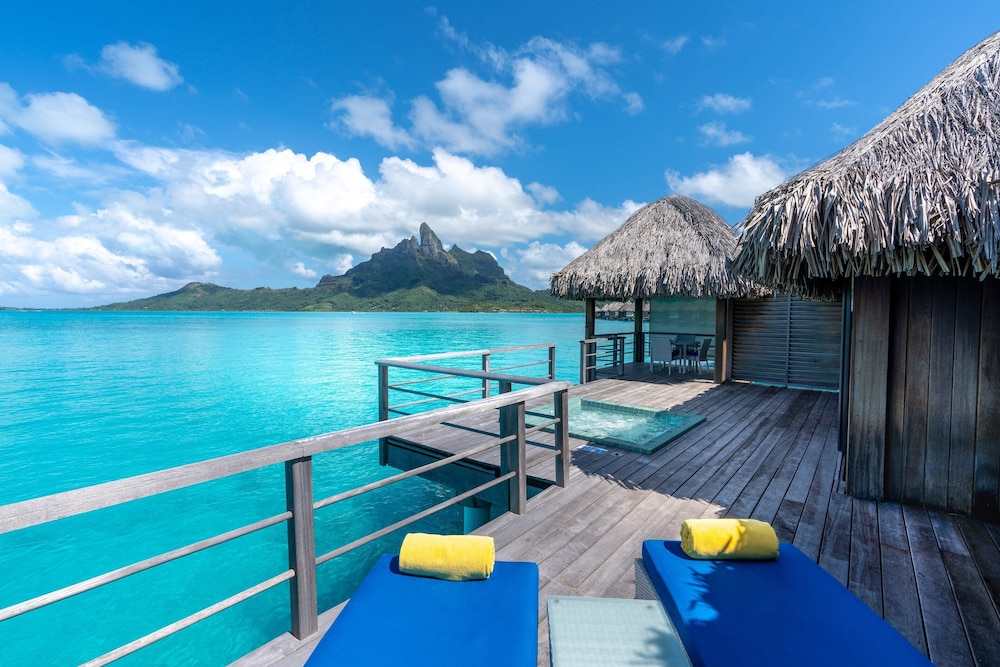 The St Regis Bora Bora Resort 47/84