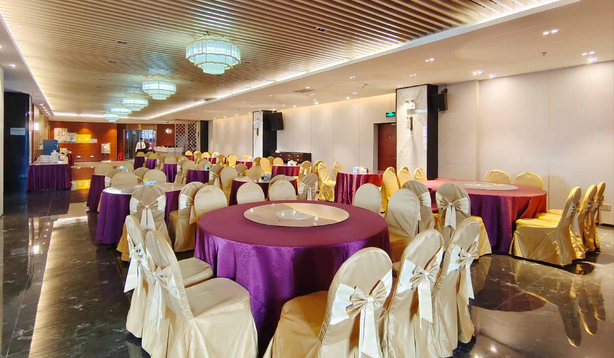 Romanjoy International Hotel 23/28