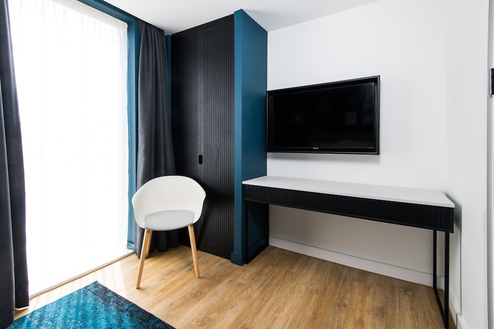 STAYBRIDGE SUITES CARDIFF 27/66