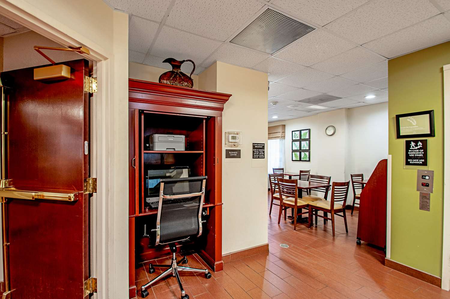 Garner Hotel Frederick Southeast 24/27