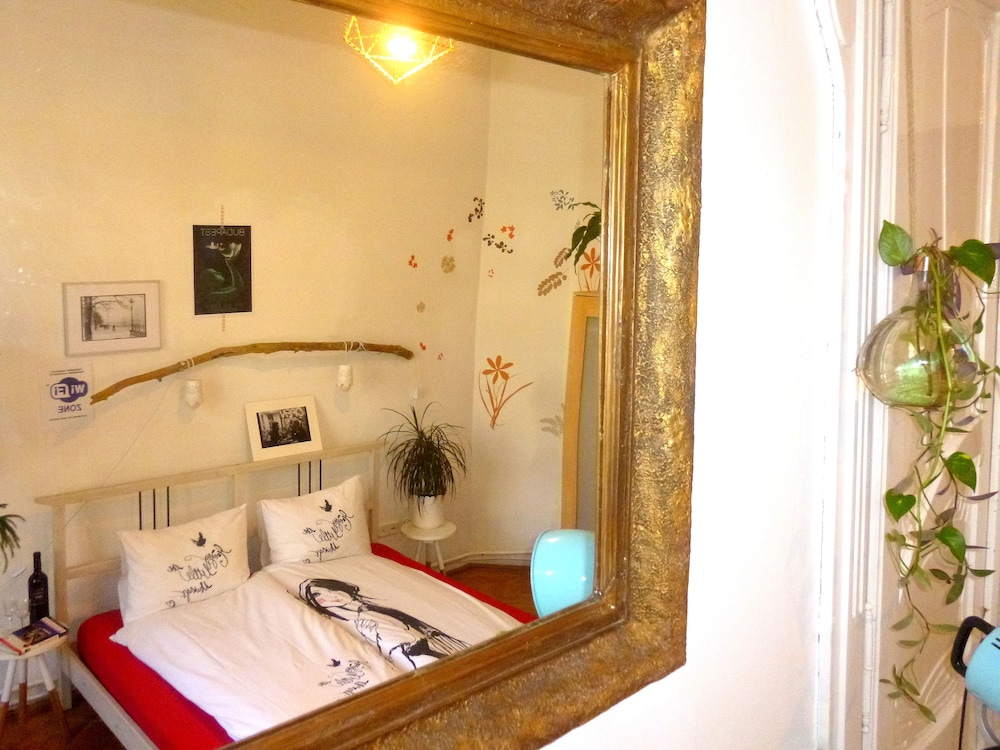 Gaia Hostel 20/50
