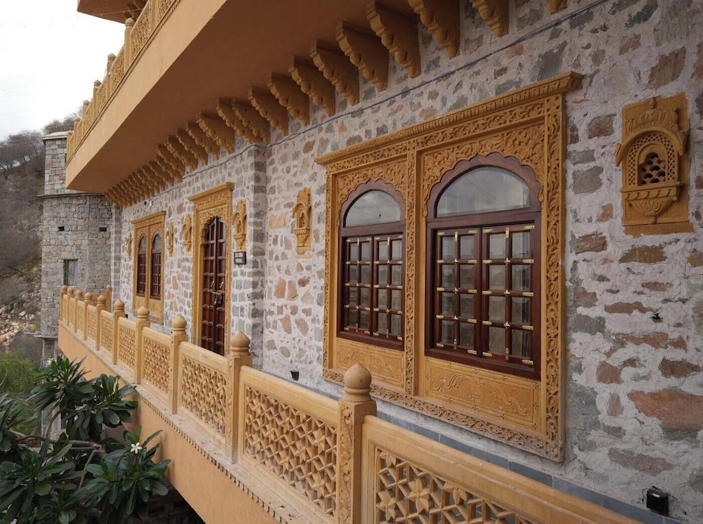 Fort Dadhikar, Alwar 3/50