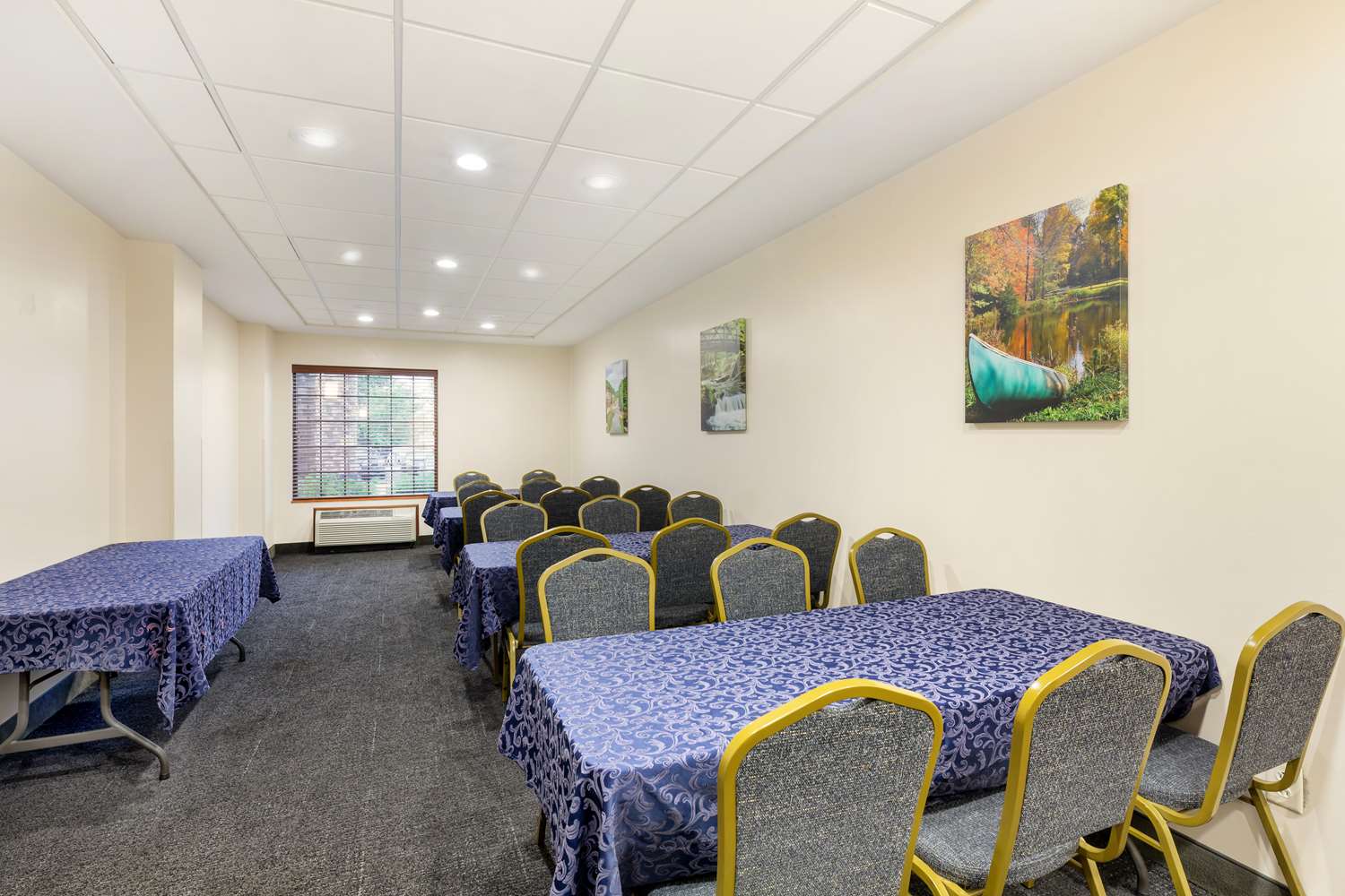 Best Western Plus Victor Inn & Suites 31/35