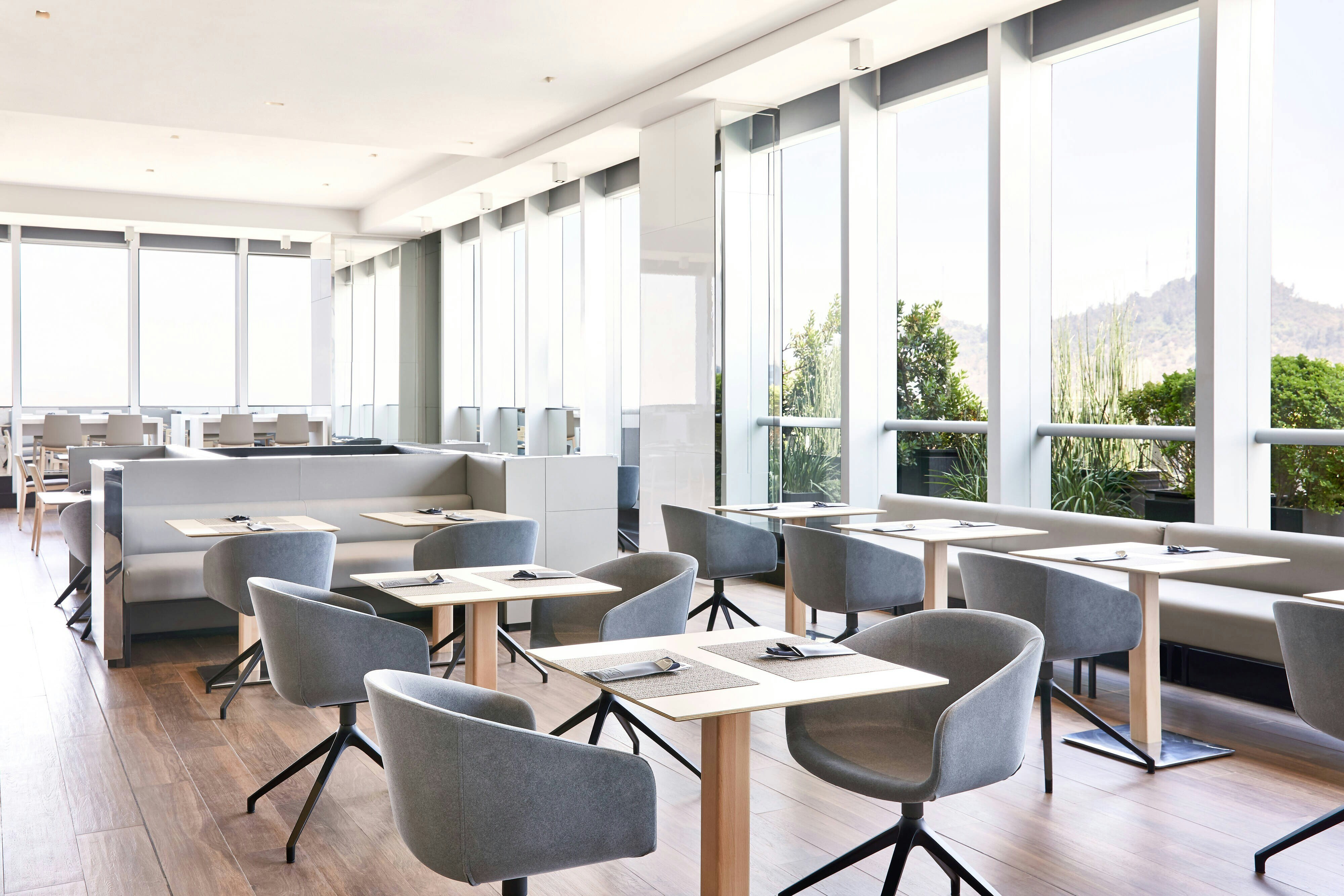 AC Hotel Santiago Costanera Center 39/65