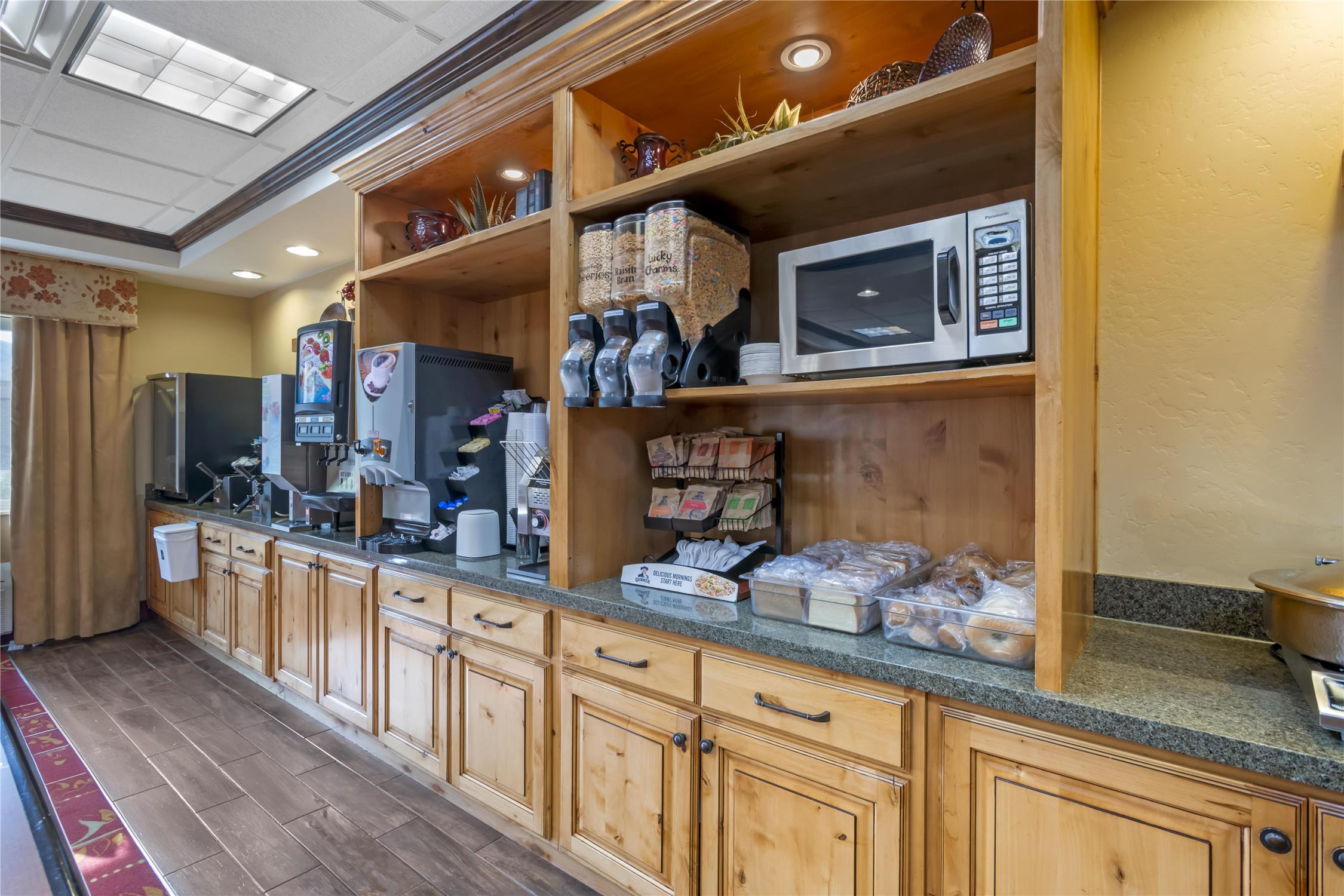 Best Western Plus Canyon Pines 9/46