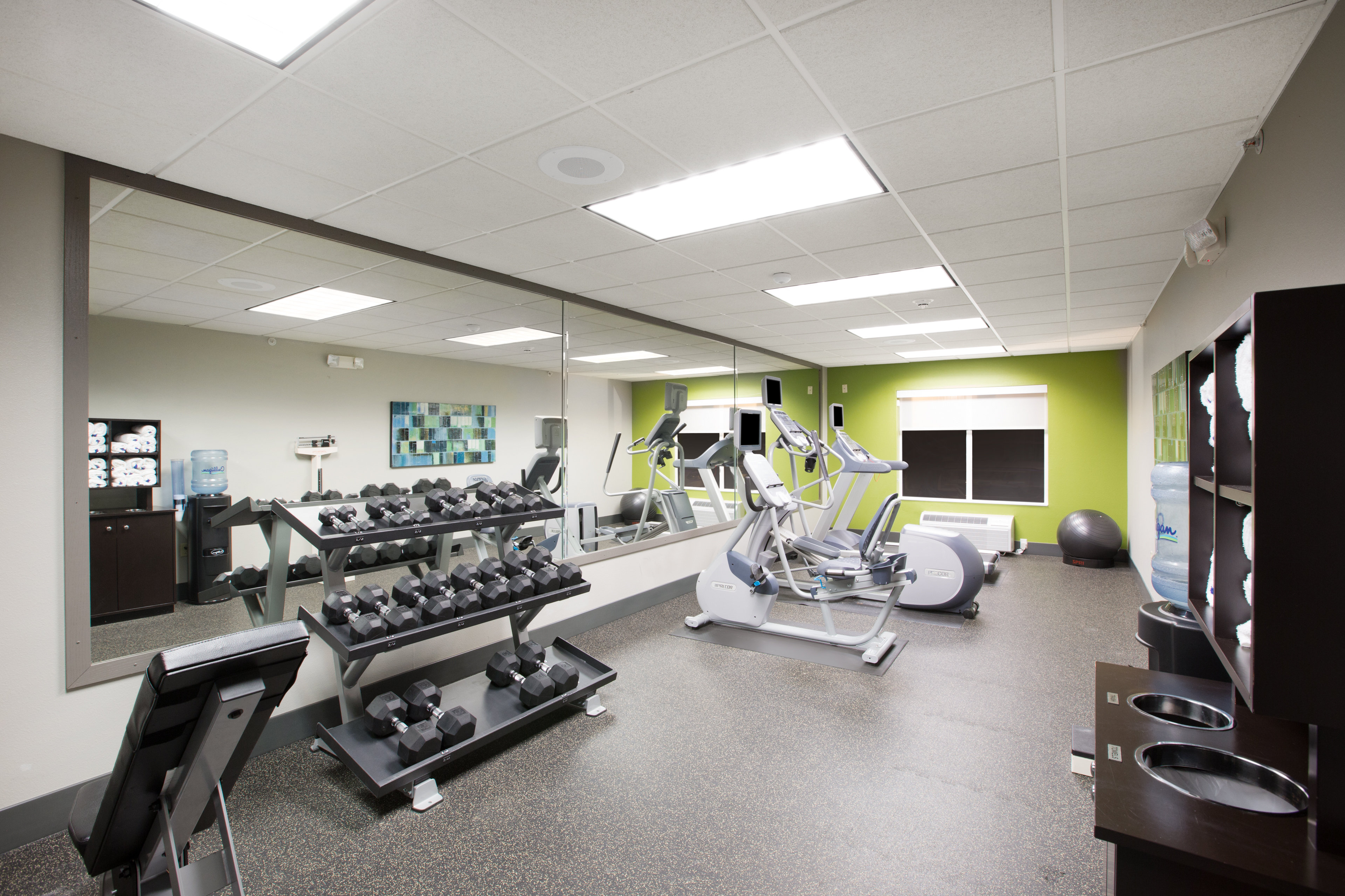 Holiday Inn Express Hastings 35/57