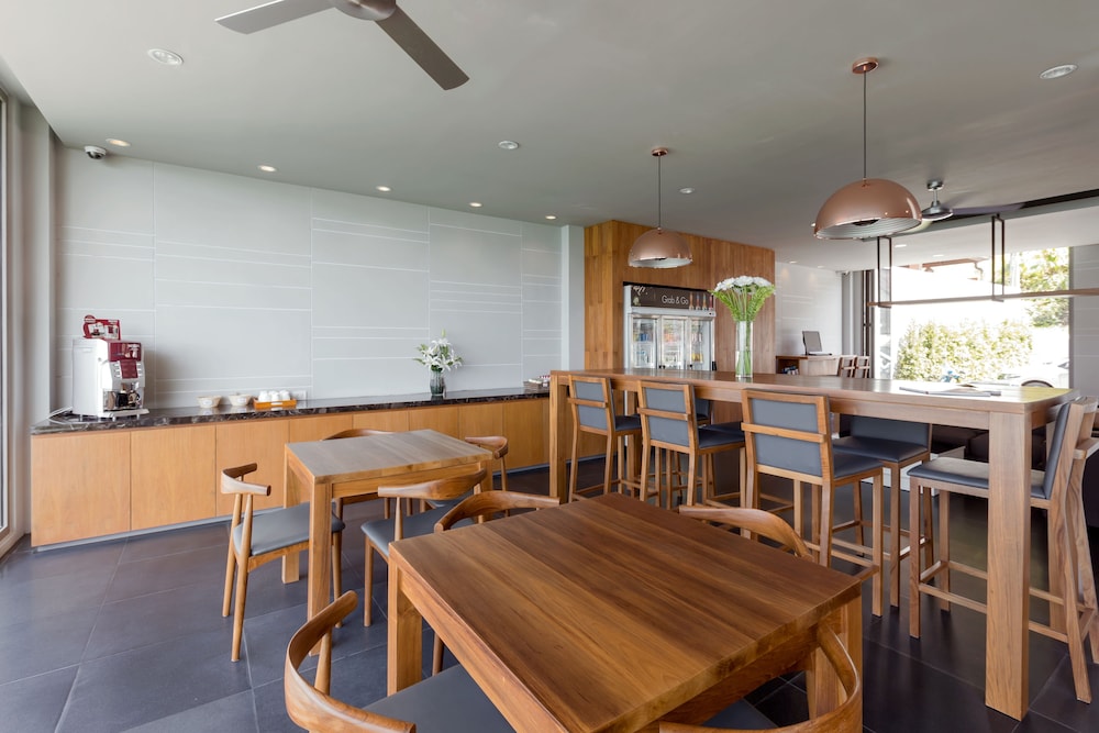 X10 Seaview Suites At Panwa Beach 47/63