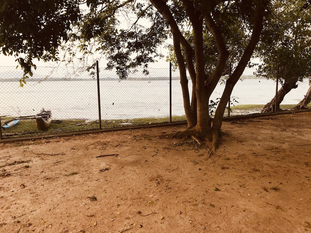 The Lake View Bungalow Yala 39/50