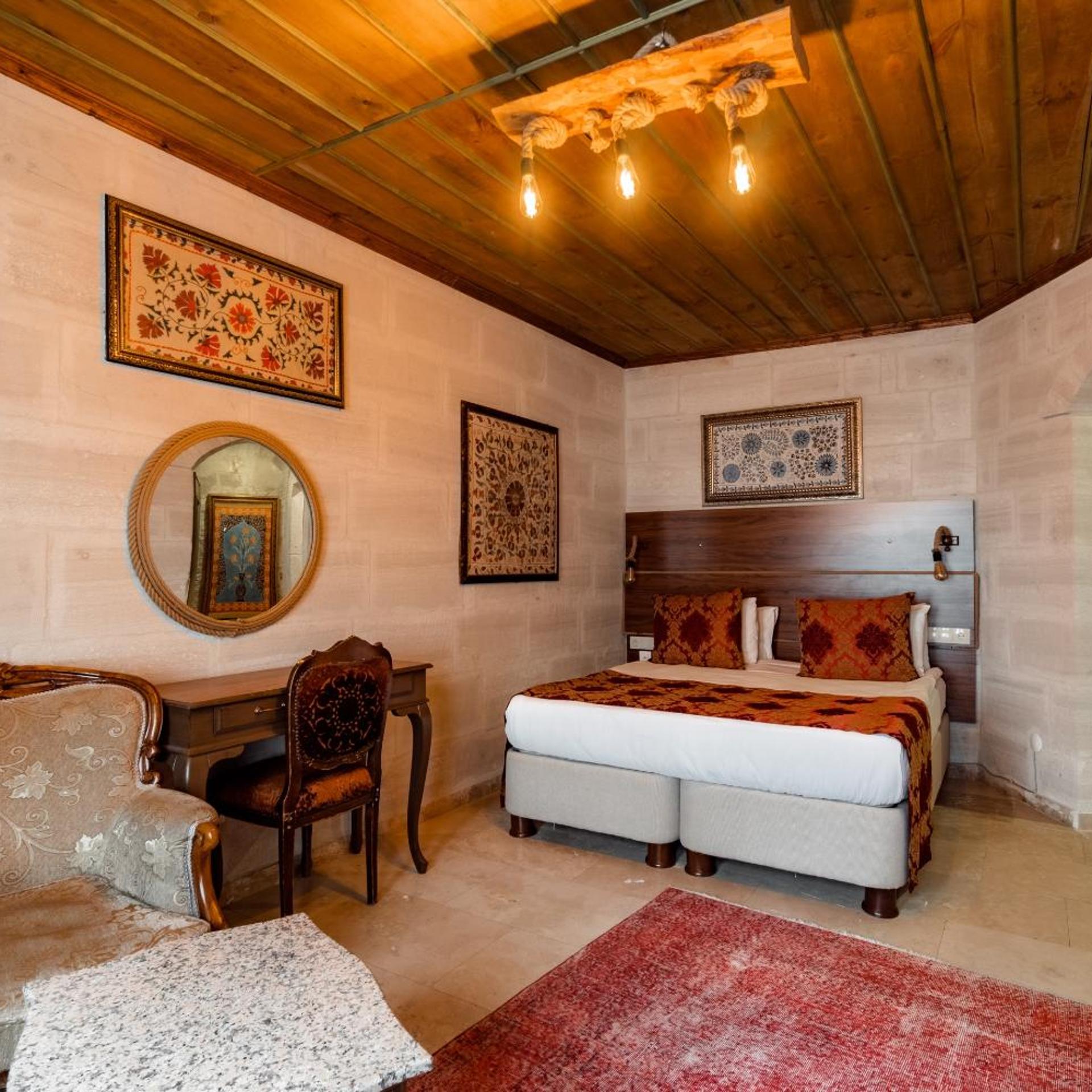 Stone, Double Bed