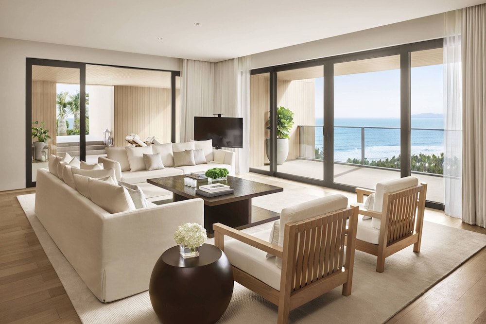 The Sanya Edition 32/60