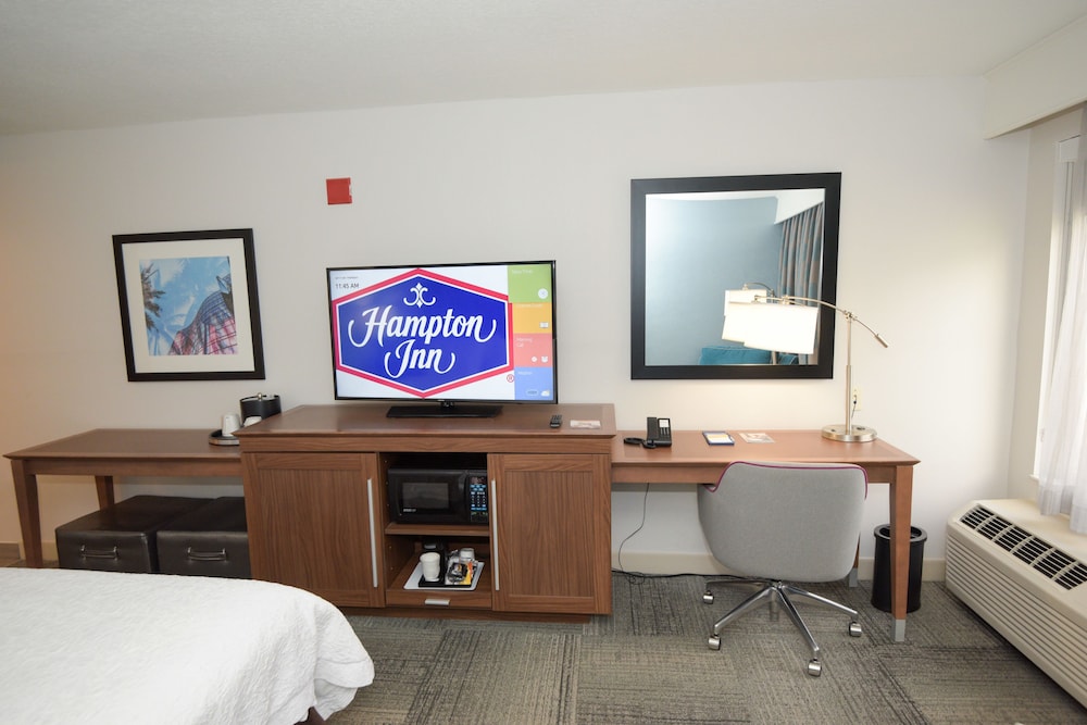 Hampton Inn Lakeland 37/44
