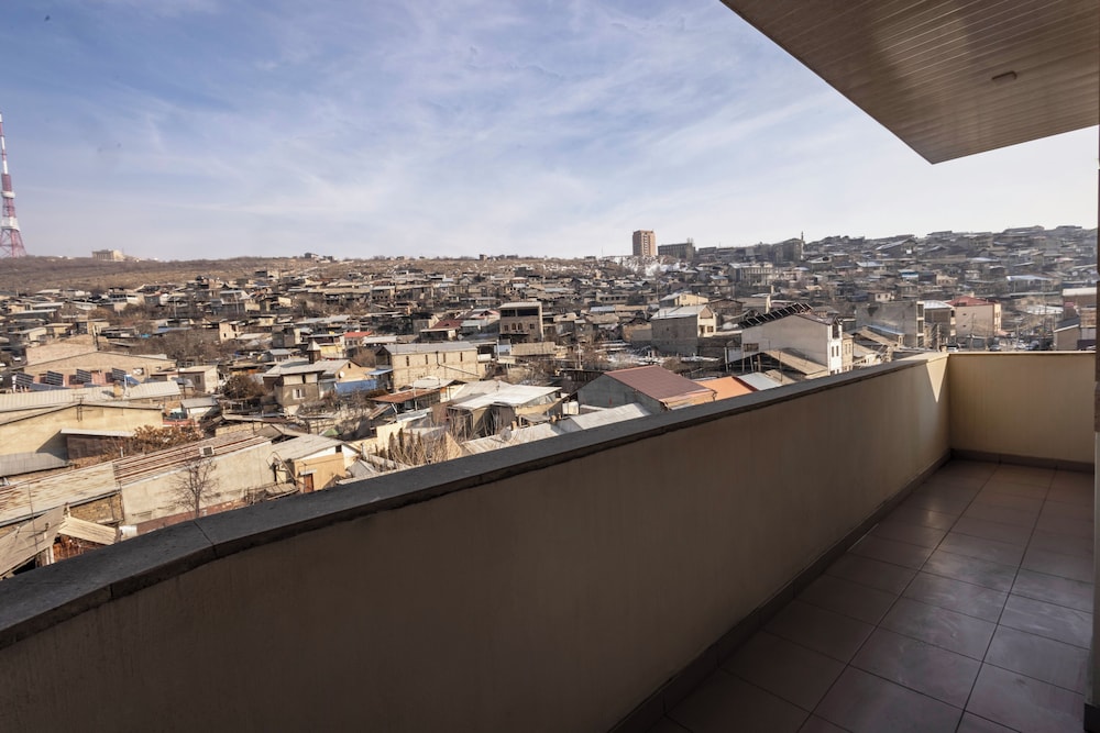 Horizon Hotel Yerevan 83/91