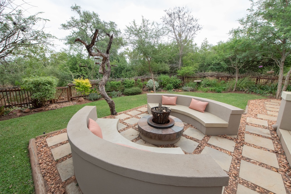 Nyaleti Lodge 36/47
