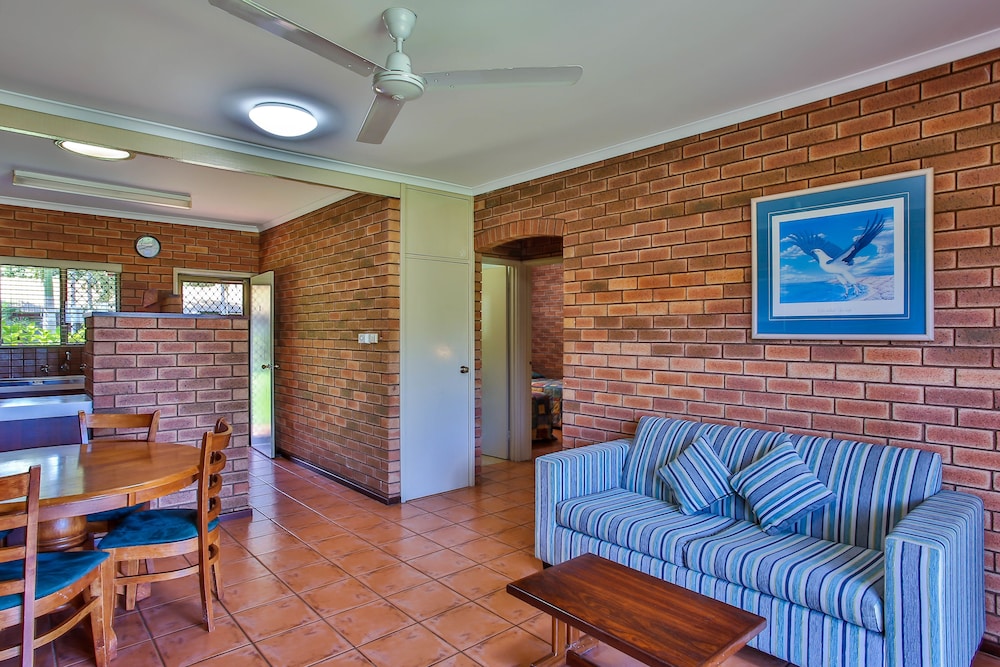 Bayside Holiday Apartments 22/28