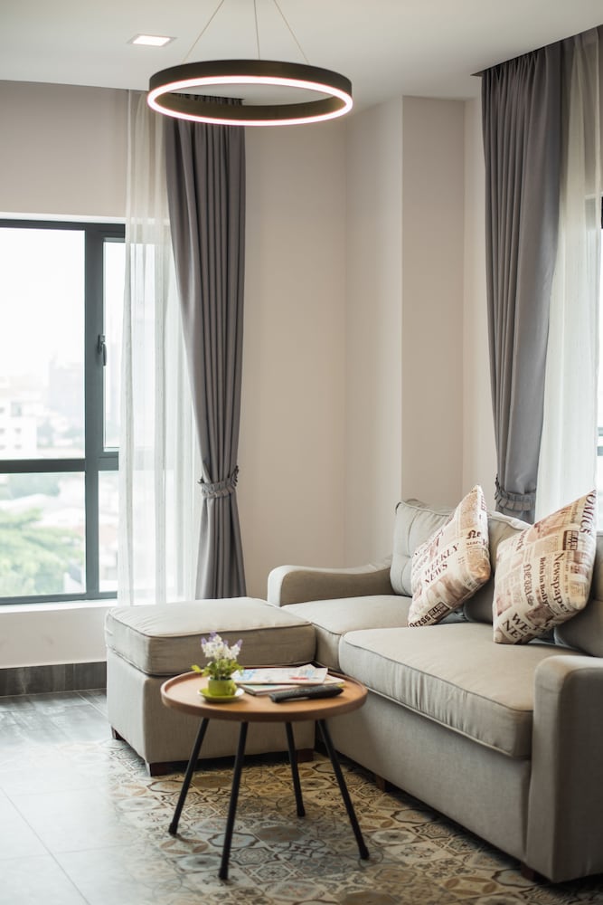 Phnom Penh 51 Hotel & Residences 30/50