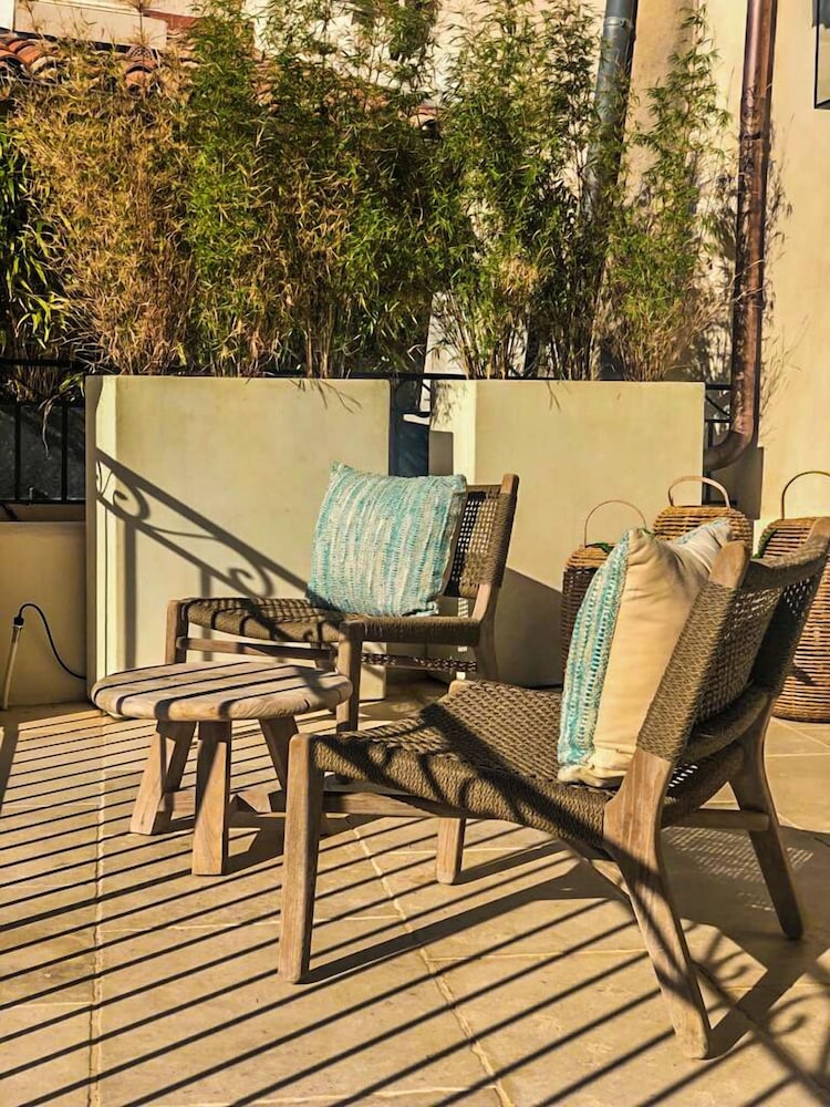 Mougins Luxury Retreats 24/50