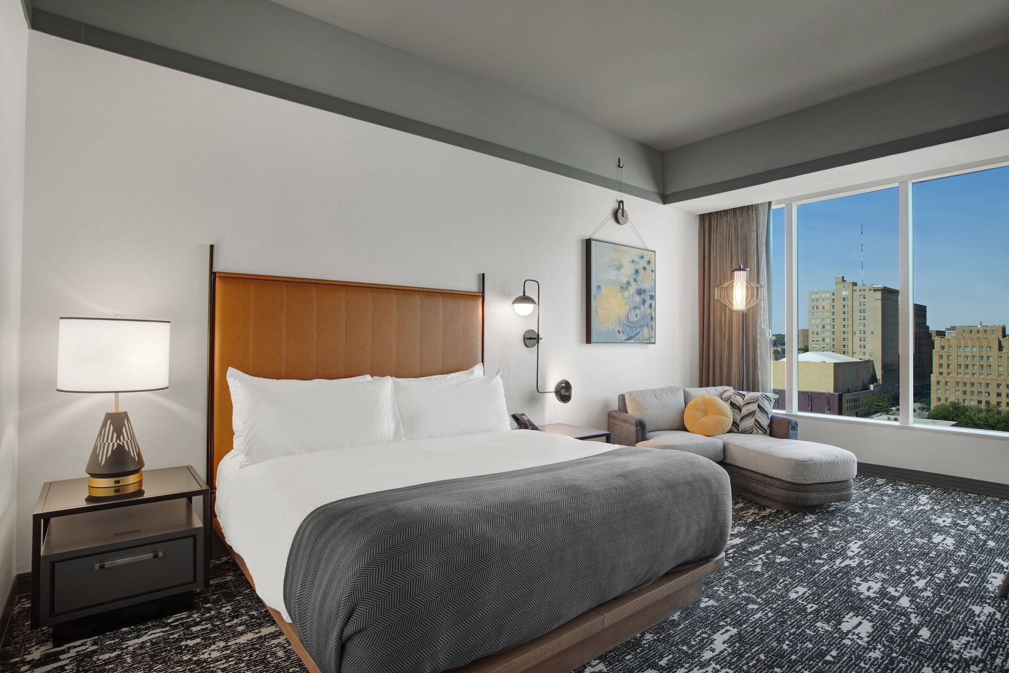 ROOM, KING BED, CITY VIEW, ACCESSIBLE