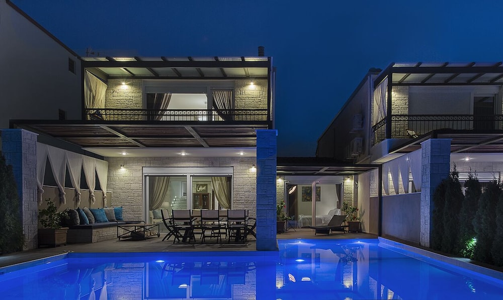 Sunny Villas And Spa 27/50