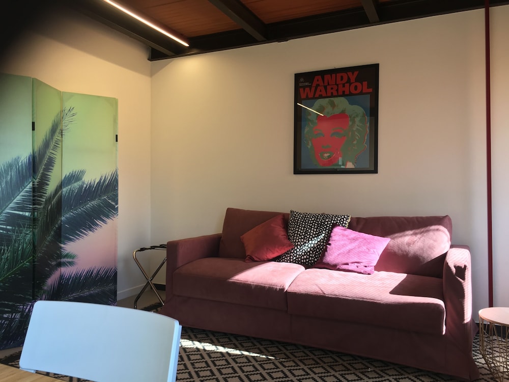 Rivadige Suite 34/50
