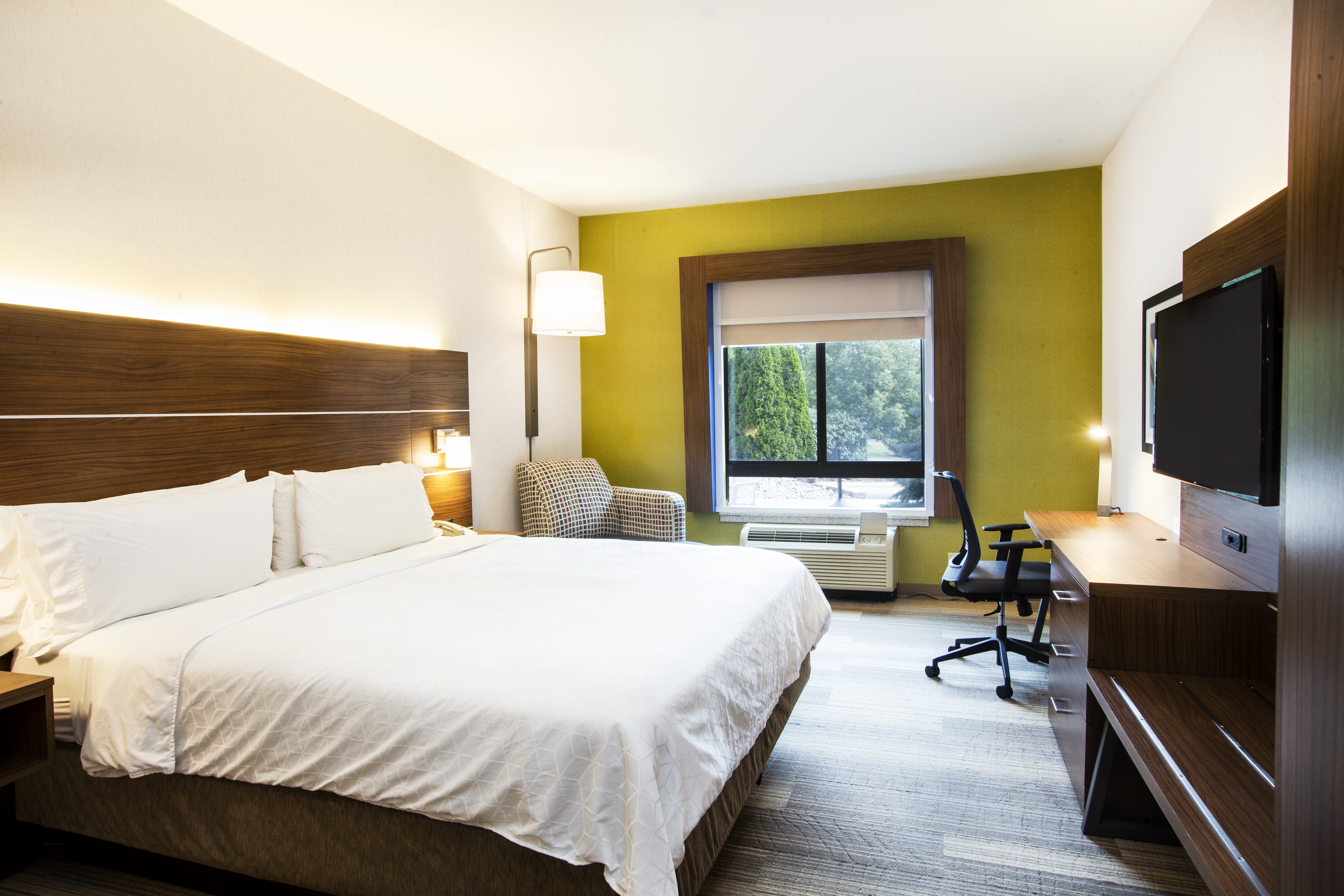 Leisure, King Bed