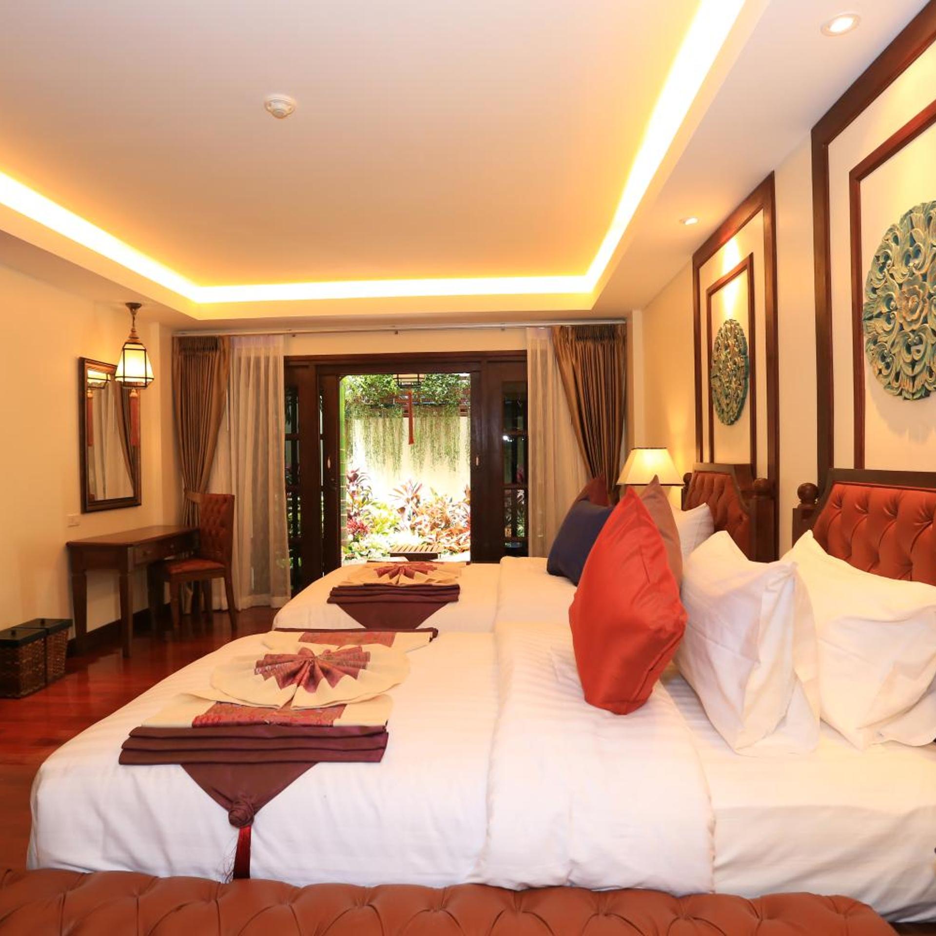 EXECUTIVE, TWIN BEDS