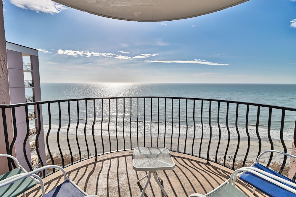 The Palms by Suite at the Beach 3/50
