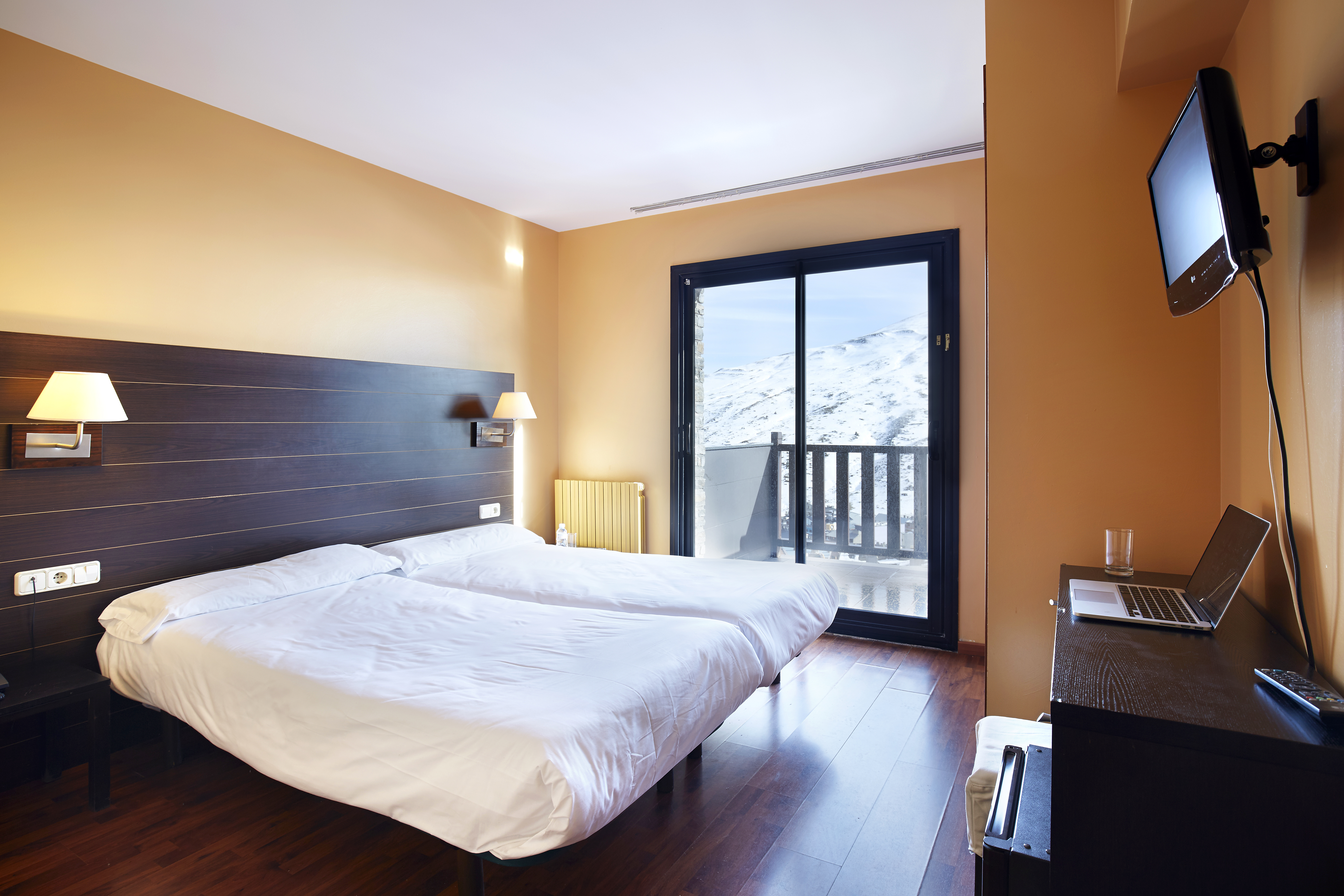 Caribou Hotel 13/57