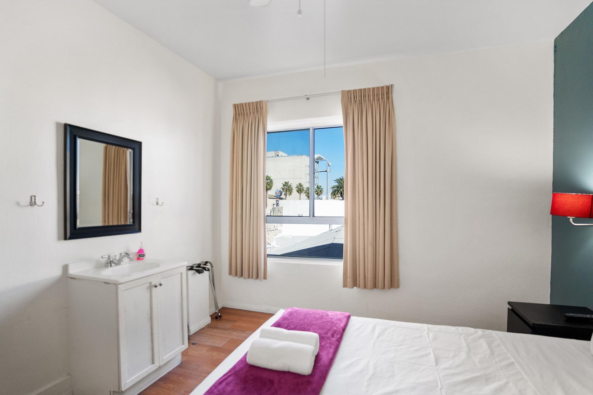Private, Mixed Dorm, Double Bed