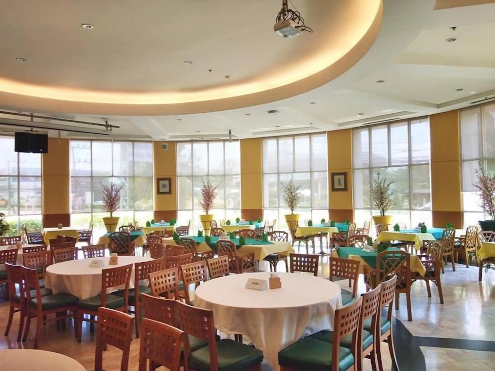 Diamond Plaza Hotel Suratthani 40/50