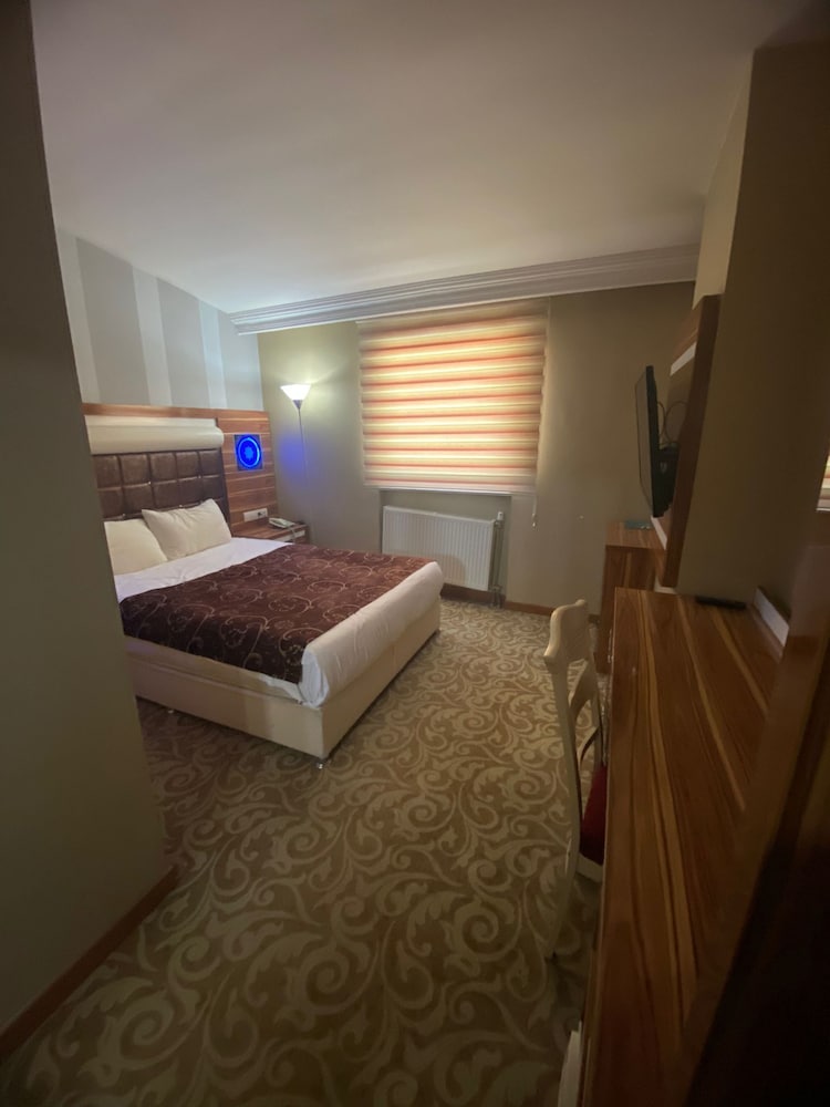 Demosan Otel Amp Spa 6/47