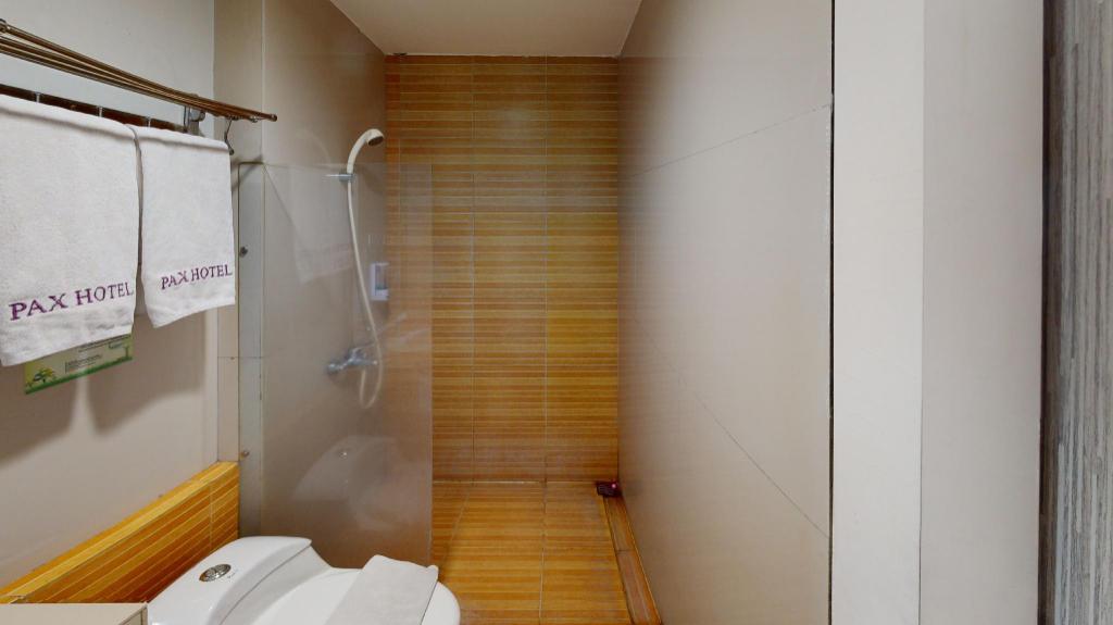Pax Hotel Jakarta 26/27
