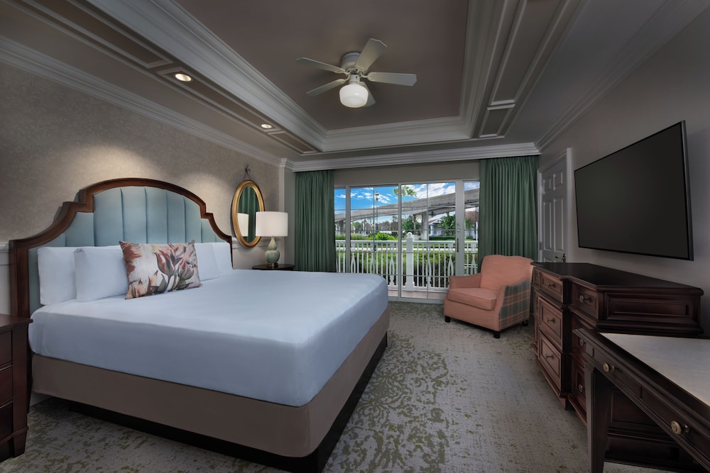 The Villas at Disneys Grand Floridian Resort and Spa 16/45